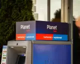 Bankomat Planet Cash z funkcją wpłatomatu. Sprawdź planet cash limit wypłaty, aby poznać dostępne opcje.